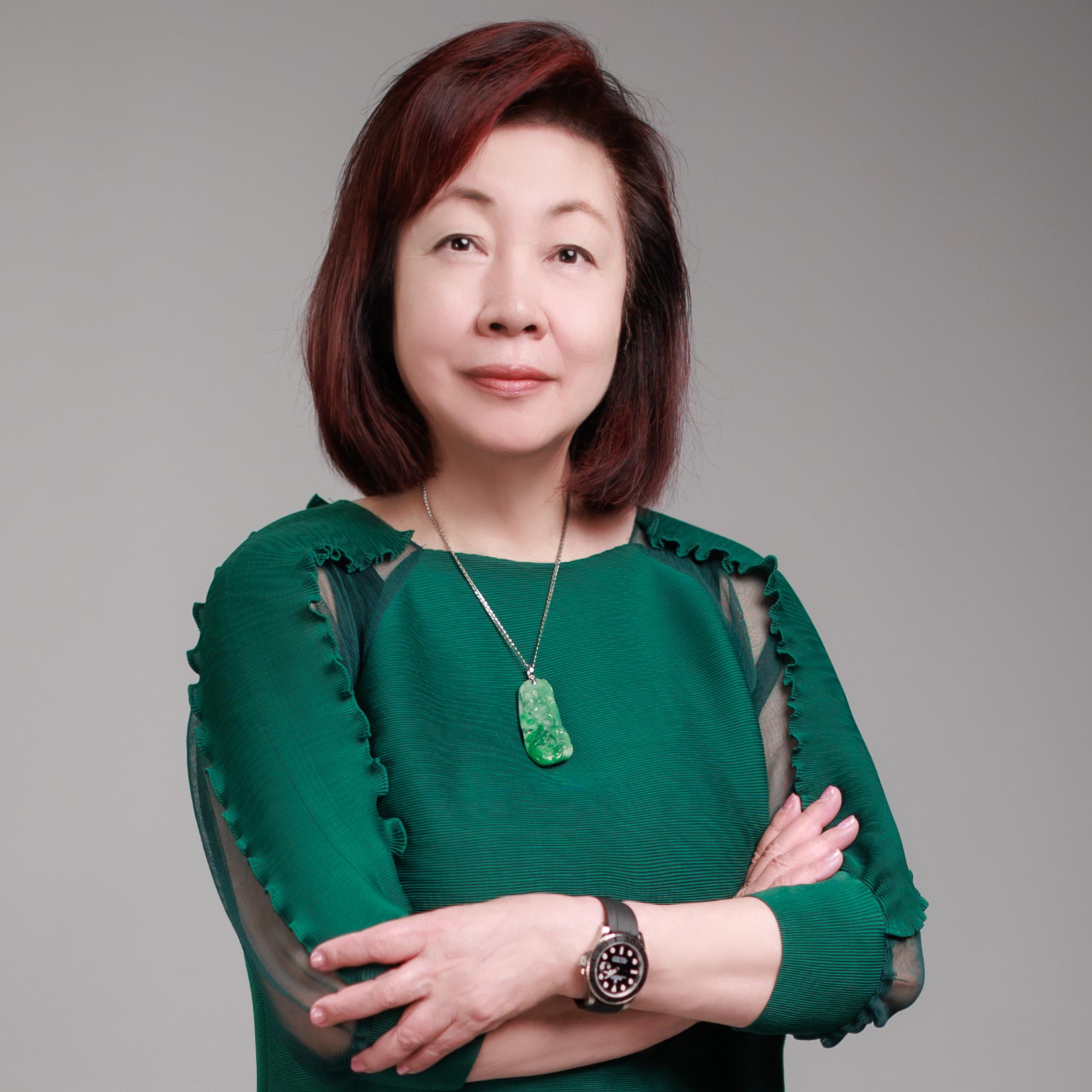 Winnie Lam-About Winnie