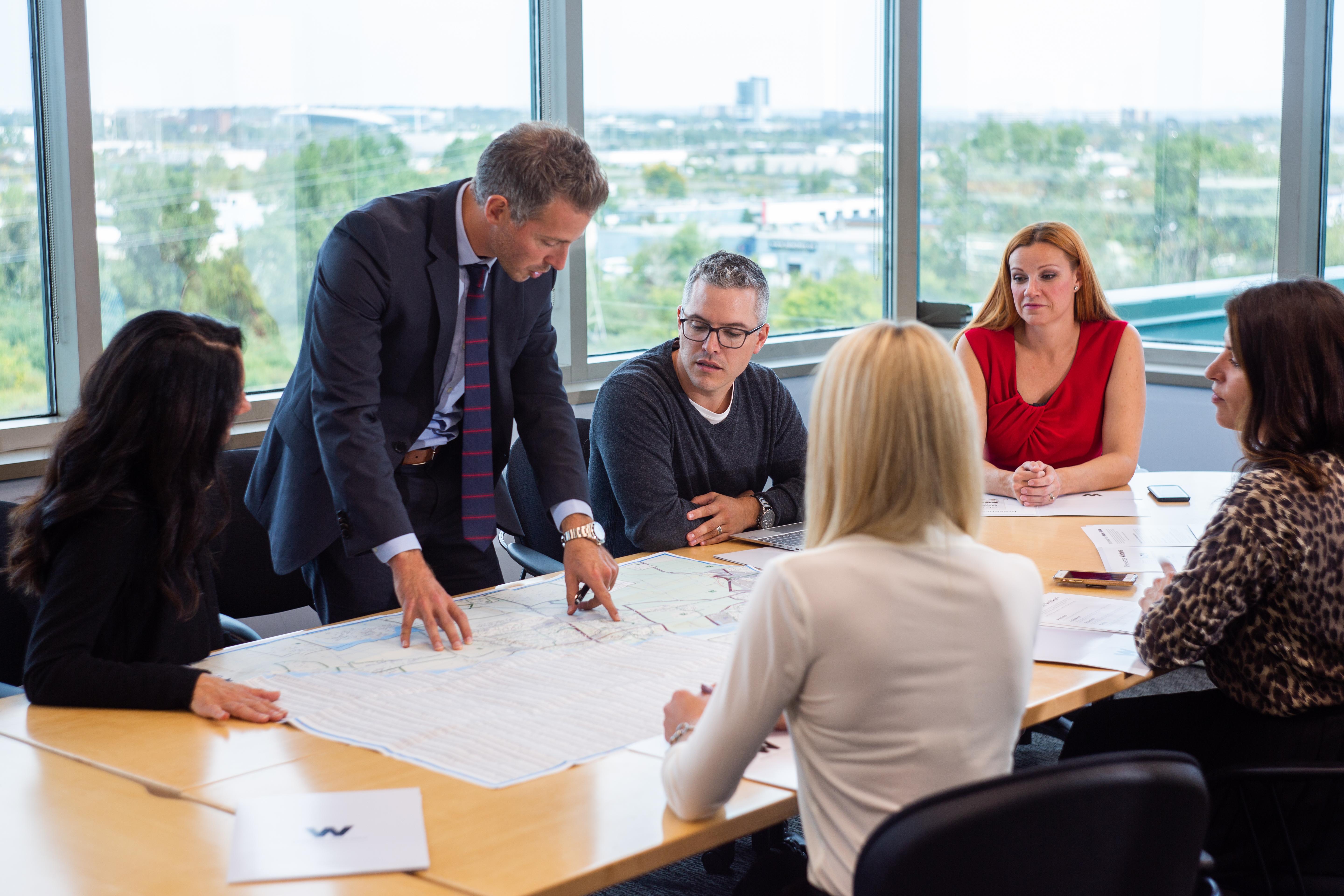 Geoff Walker speaking with real estate agents